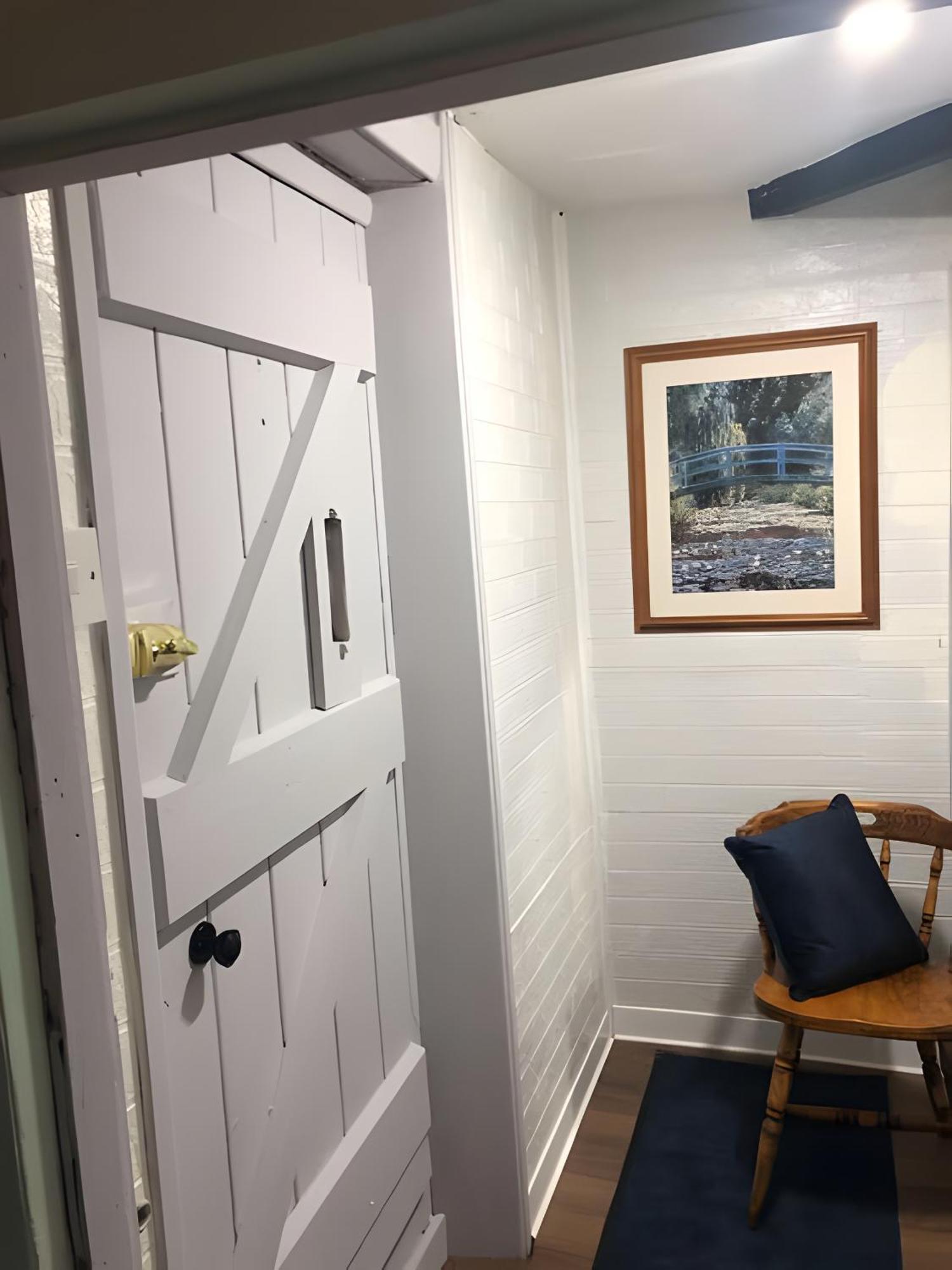 Double In Character With Parking, Beaulieu, New Forest * Beaulieu